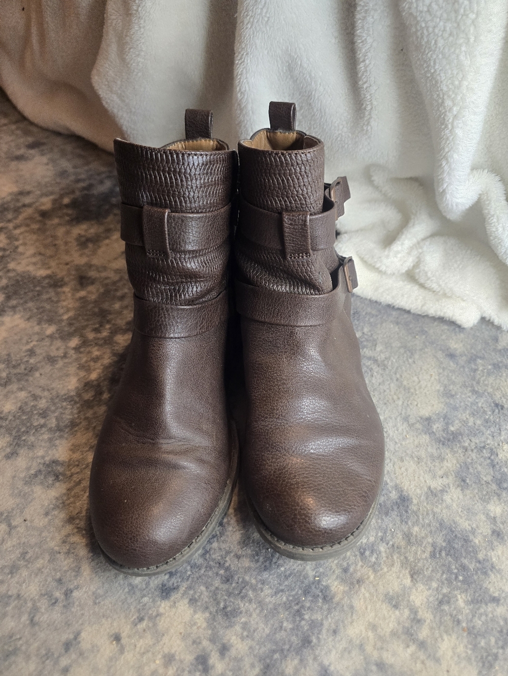 Brown Women's Ankle Boots with Side Zip From Croft & Barrow Size 8